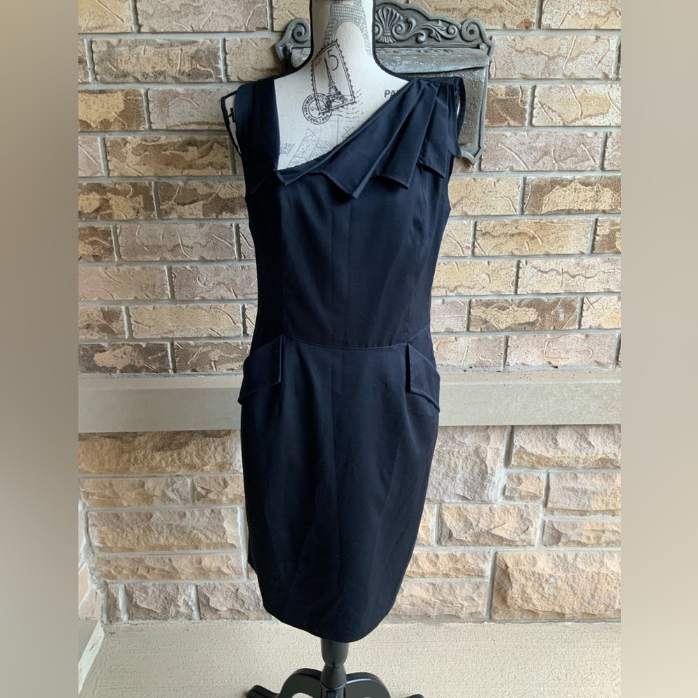FIYONAS Sleeveless Asymmetrical Neckline Knee Length Dress Women’s Size 10 - Picture 2 of 16